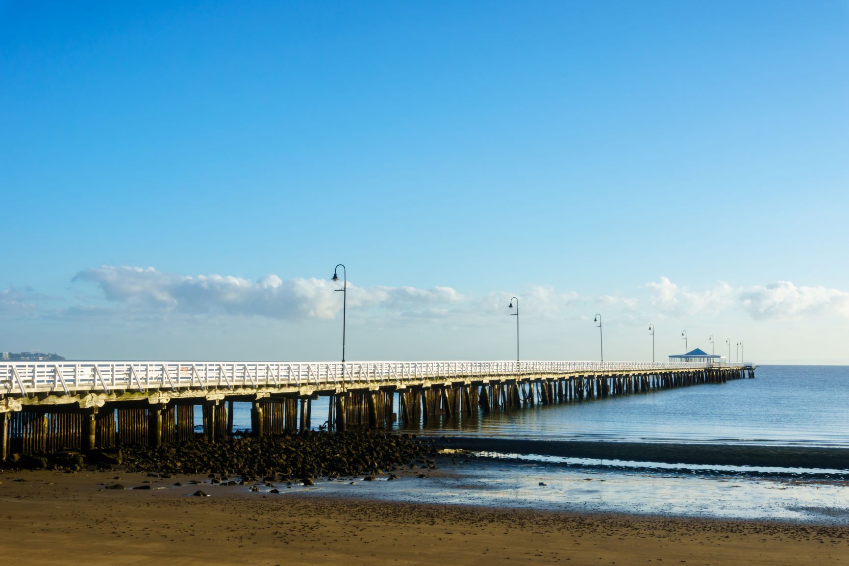 llife style north brisbane pier