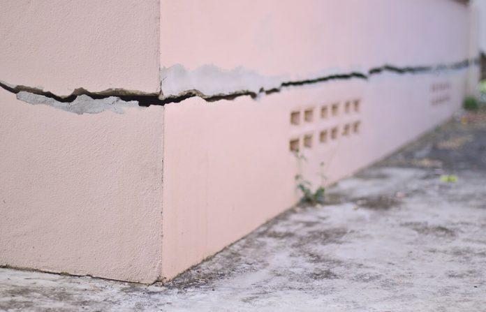 Mar22 Is damaged render on house a deal breaker