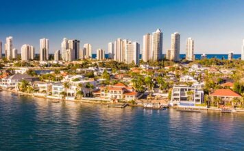 Surfers' paradise Queensland, Queensland property