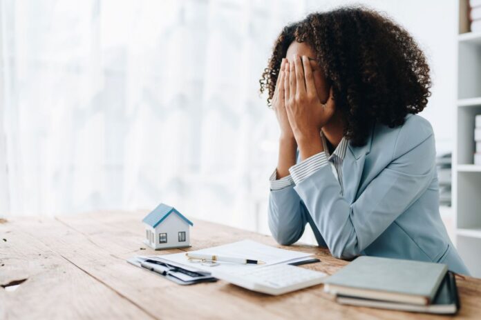Millennial anxious about housing market