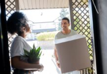 Moving to Queensland? Let’s Talk Logistics Couple moving to their new Queensland home