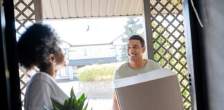 Moving to Queensland? Let’s Talk Logistics Couple moving to their new Queensland home