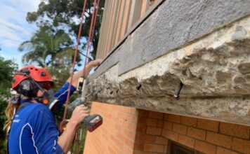Concrete cancer repairs to high rise balcony. Image by Gecko Rope Access.